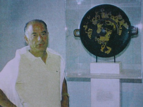 Giacomo Medici during a visit to the Getty Museum